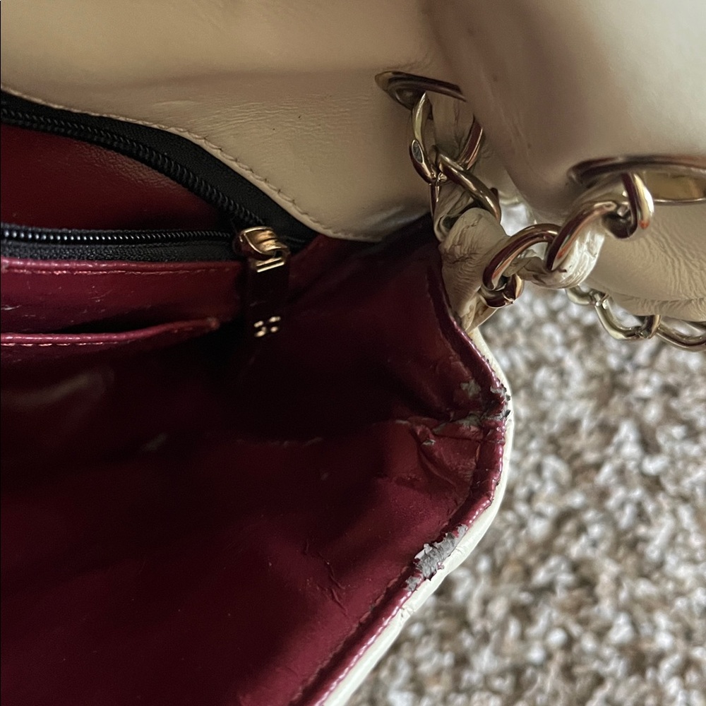 Off White Chanel Purse - Picture 10 of 11
